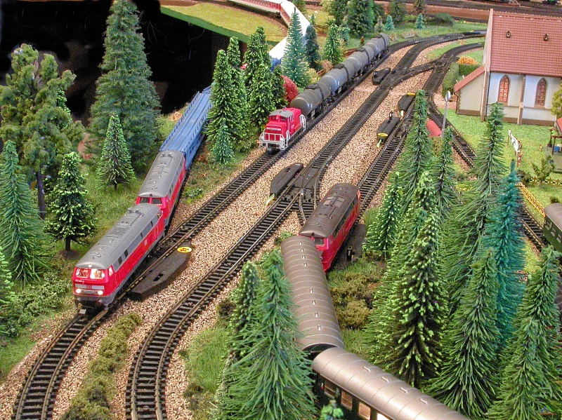 075 IC 261 Ennzian.JPG - Der IC 261 Ennzian, ein Autoreisezug an die See